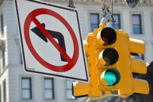 How Our Tampa Personal Injury Lawyers Can Help You After a Red or Yellow Light Accident