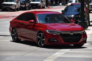 Medium-Sized Cars Are Safest For Teens