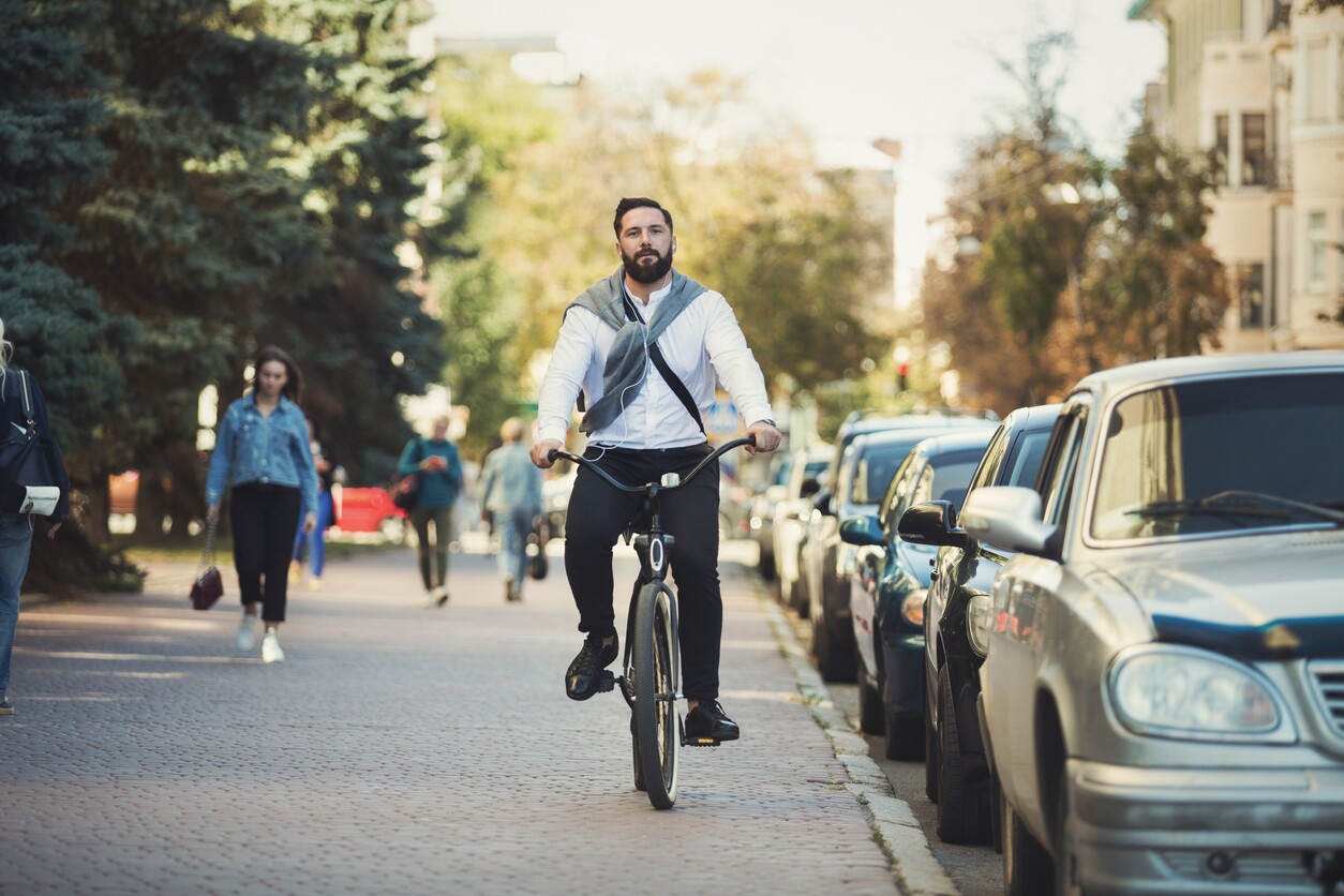 Should You Ride Your Bike on the Sidewalk?